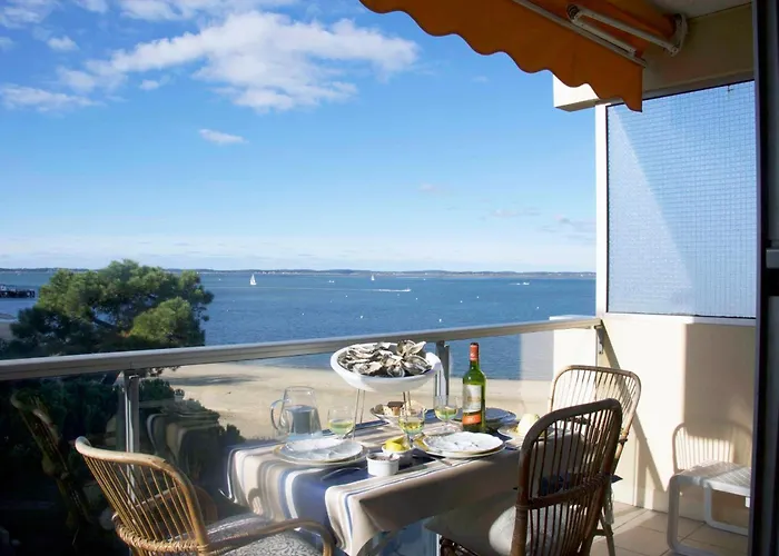 アパート On The Seafront アルカション